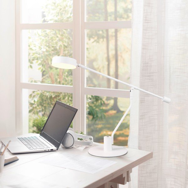 Matne biela LED stolová lampa s ohýbateľnou konštrukciou (výška  64 cm) Manduro – Trio-image-1