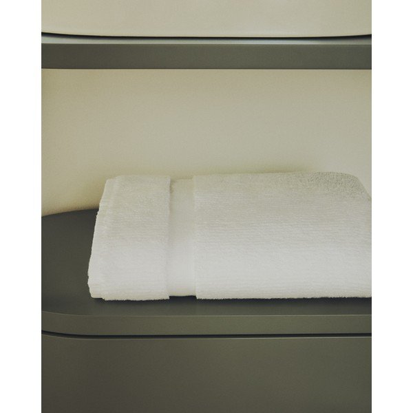 Biela froté bavlnená osuška 70x140 cm Olvira – Kave Home-image-3