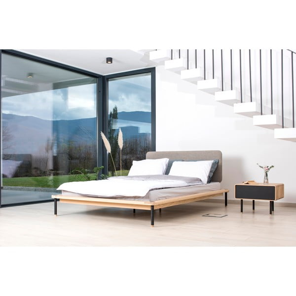 Dvojlôžková posteľ z dubového dreva Gazzda Fina Nero, 140 x 200 cm-image-1