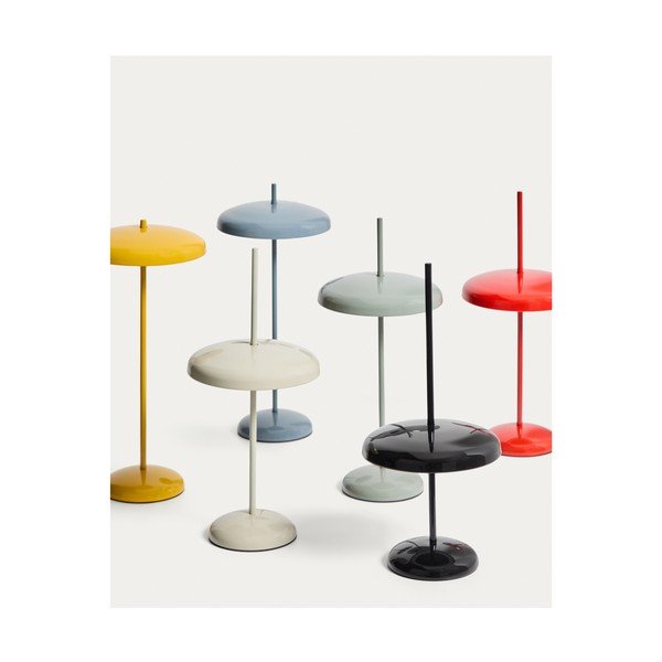 Červená LED stmievateľná stolová lampa s kovovým tienidlom (výška 35 cm) Porte – Kave Home-image-3