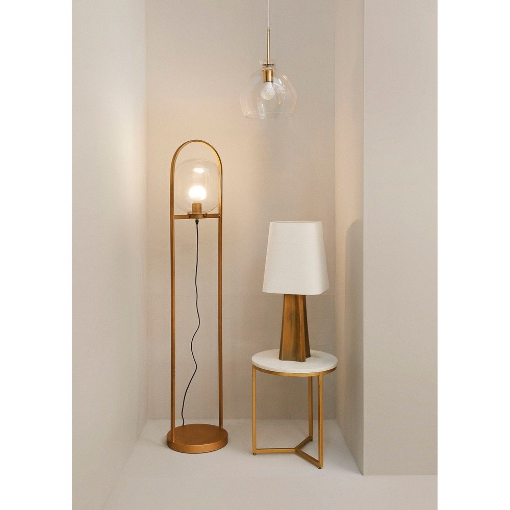 E-shop Kovová stolová lampa v zlatej farbe s textilným tienidlom (výška 61 cm) Tripura – Bizzotto
