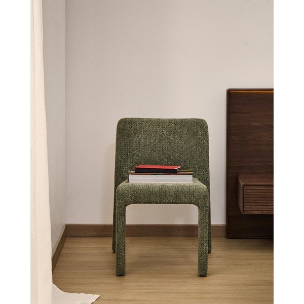 Zelená čalúnená stohovateľná jedálenská stolička Loria – Kave Home-image-1