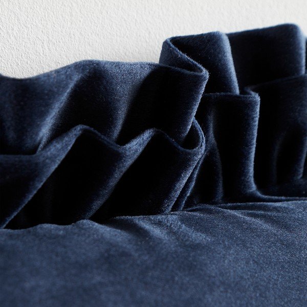 Zamatový dekoračný vankúš 43x43 cm Velvet Double Frill – Catherine Lansfield-image-2