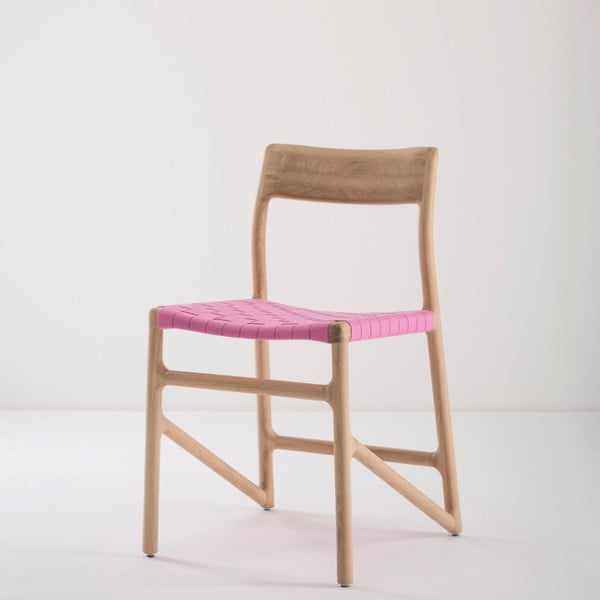 Jedálenská stolička z masívneho dubového dreva s ružovým sedadlom Gazzda Fawn