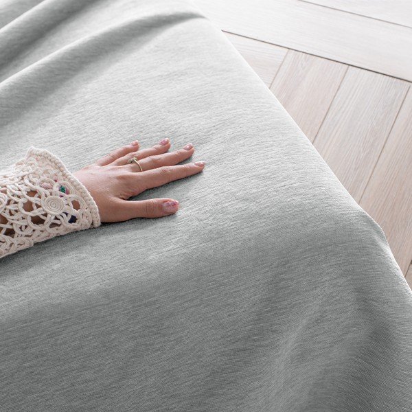 Svetlosivý pléd zo ženilky 220x240 cm Talo – Filumi-image-1