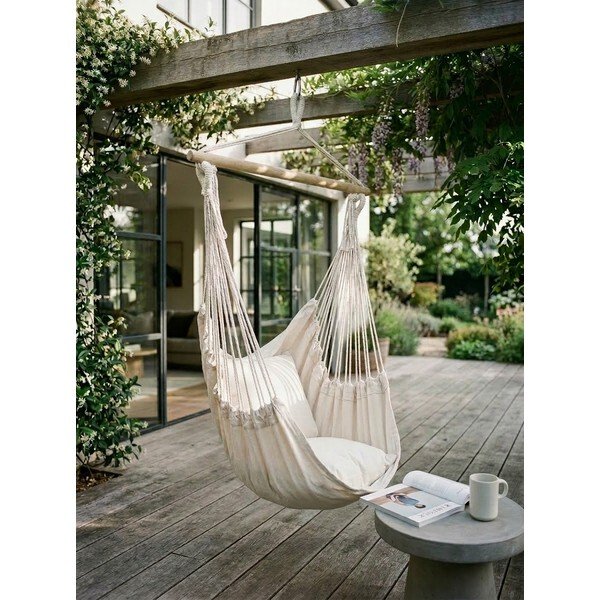 Krémovobiele polstrované závesné záhradné kreslo Tobago – Garden Pleasure-image-1