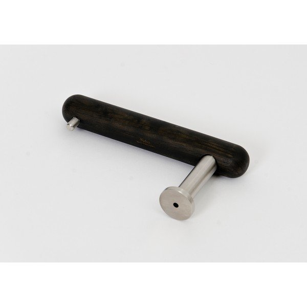 Čierny nástenný držiak na toaletný papier z dubového dreva Wireworks Yoku-image-3