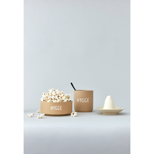 Béžový porcelánový hrnček 300 ml Hygge – Design Letters-image-1