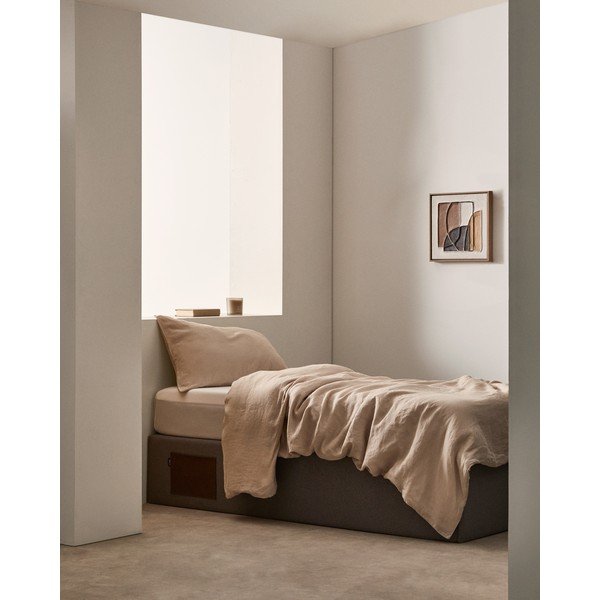 Čierna čalúnená jednolôžková posteľ s úložným priestorom 90x190 cm Matters – Kave Home-image-1