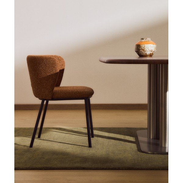 Čalúnené jedálenské kreslo v terakotovej farbe Ciselia – Kave Home-image-1