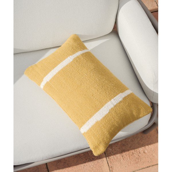Obliečka na záhradný vankúš 30x50 cm Daila – Kave Home-image-1