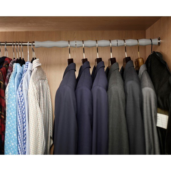 Plastové dištančné vložky na šatníkovú tyč v súprave 2 ks Orderly – Joseph Joseph-image-3