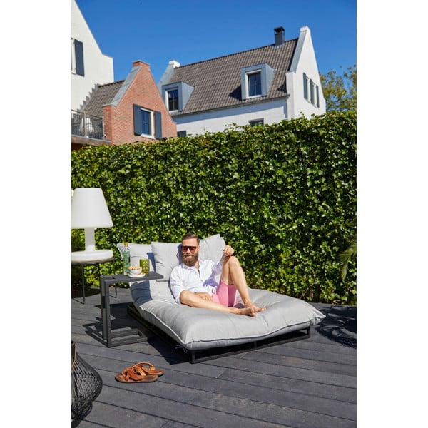 Svetlosivé kovovo-polstrované záhradné ležadlo Emma – Hartman-image-4