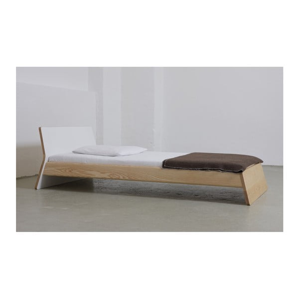 Posteľ z jaseňového dreva Ellenberger design Private Space, 100 x 200 cm