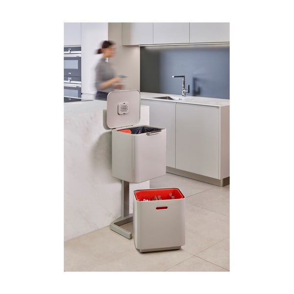 Béžový oceľový odpadkový kôš na triedený odpad 60 l Totem Max – Joseph Joseph-image-1