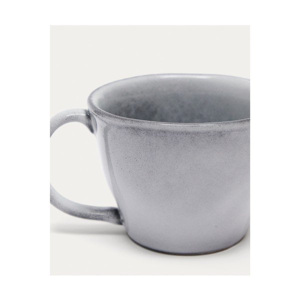 Modrá keramická šálka Dovec – Kave Home-image-4