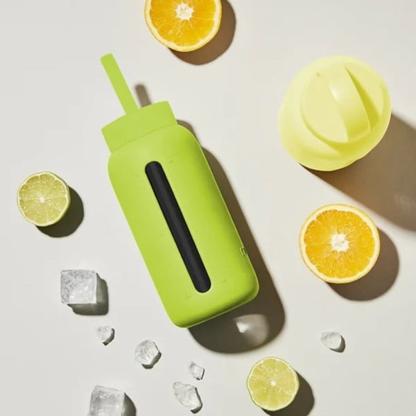 Zelená cestovná fľaša 720 ml Electric Lime – Muuki-image-1