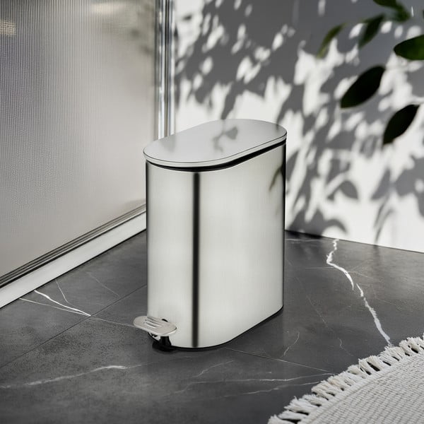 Pedálový odpadkový kôš z nehrdzavejúcej ocele v matne striebornej farbe 5 l Collungo – Wenko-image-1
