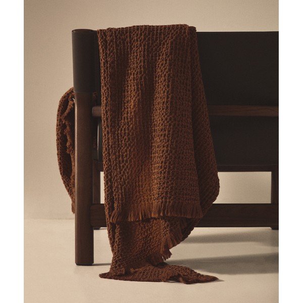 Hnedá deka 130x170 cm Nulina – Kave Home-image-1