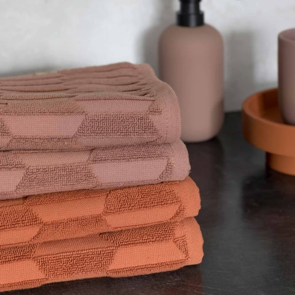 Hnedý bavlnený uterák 50x95 cm Geo - Mette Ditmer Denmark-image-1