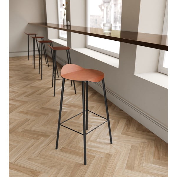 Koňakovohnedá kožená barová stolička Flamingo Bull – LIND DNA-image-1