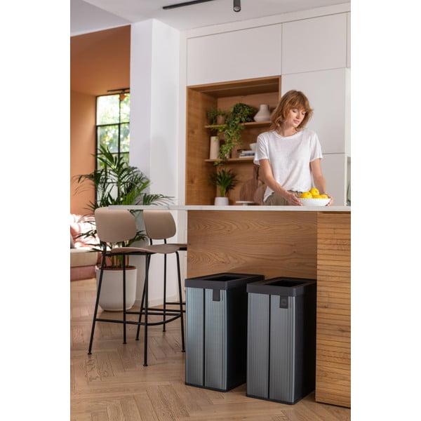 Modrý odpadkový kôš na triedený odpad z recyklovaného plastu 54 l Verto Recycle – Curver-image-1