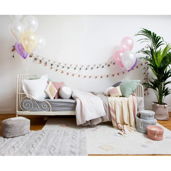 Krémový prateľný ručne tkaný bavlnený detský koberec 140x200 cm Kim – Lorena Canals-image-1