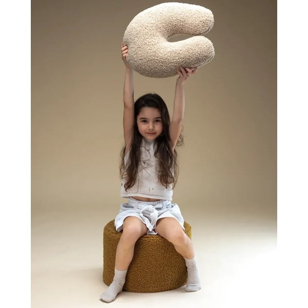 Svetlohnedý detský pohovkový vankúš z textílie buklé U – Wigiwama-image-2