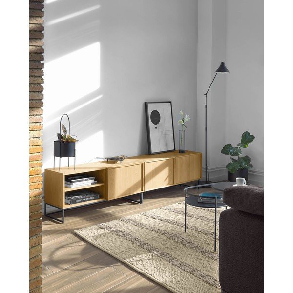 TV stolík v dekore duba v prírodnej farbe 112x51x42 cm Taiana – Kave Home-image-1