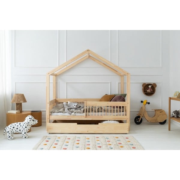 Domčeková detská posteľ z borovicového dreva s úložným priestorom a výsuvným lôžkom v prírodnej farbe 80x180 cm Mila RMW – Adeko