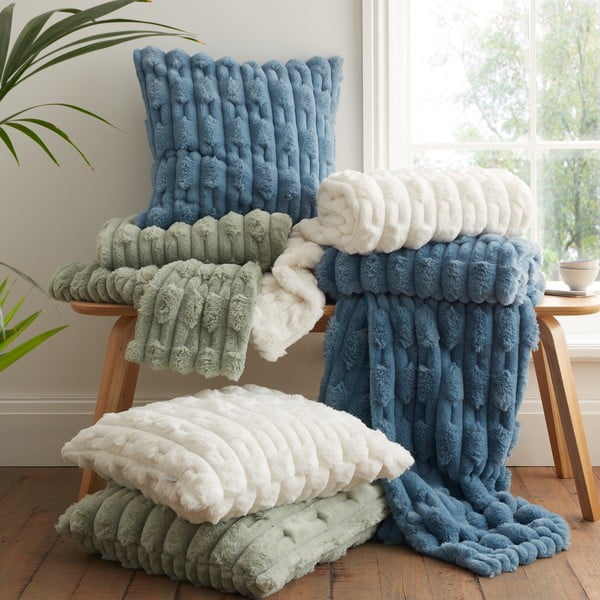 Dekoračný vankúš z mikroplyšu 50x50 cm Carved Fur – Bianca-image-4