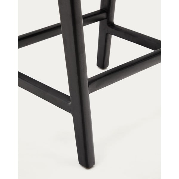 Čierna barová stolička z mahagónového dreva Calixta – Kave Home-image-4