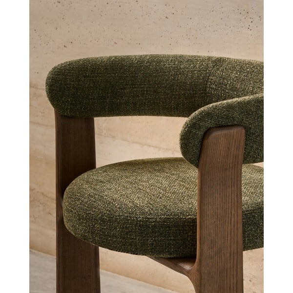 Khaki/hnedé jedálenské kreslo s podrúčkami z jaseňového dreva Granite – Kave Home-image-2