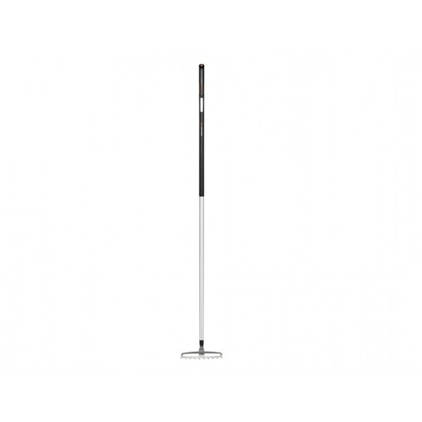 Biele oceľové hrable s násadou Fiskars Xact, šírka 23,5 cm