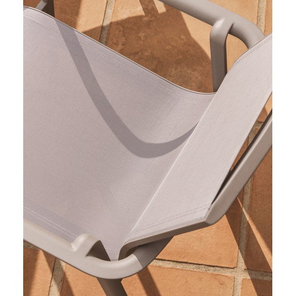 Béžová/taupe záhradná stolička Canea – Kave Home-image-1