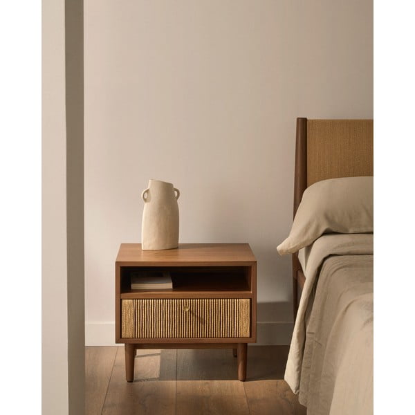 Hnedý nočný stolík v dekore orecha Elan – Kave Home-image-1