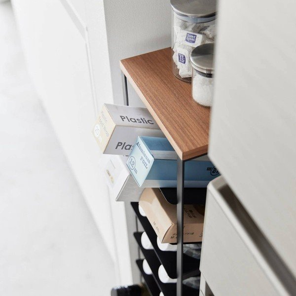 Čierny kovový regál na víno počet fliaš 16 20x88,5x19 cm Tower – YAMAZAKI-image-2