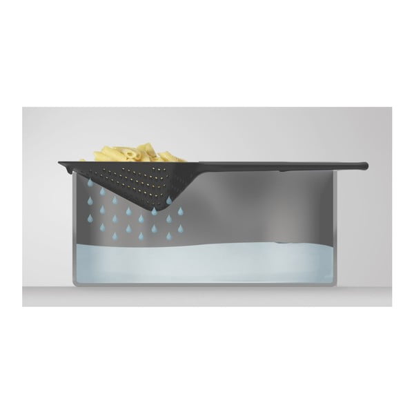 Čierna cedidlová lyžica Joseph Joseph Scoop-image-2