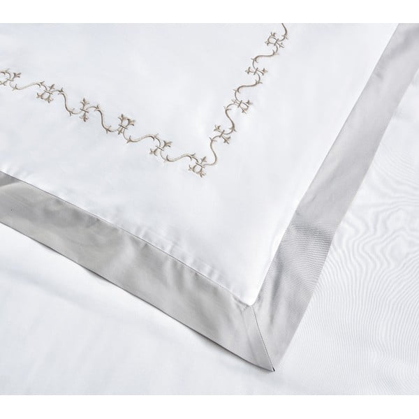 Biele obliečky na dvojlôžko/predĺžené z bavlneného saténu s plachtou/6-dielne 240x220 cm Diana – Mila Home Luxury-image-3