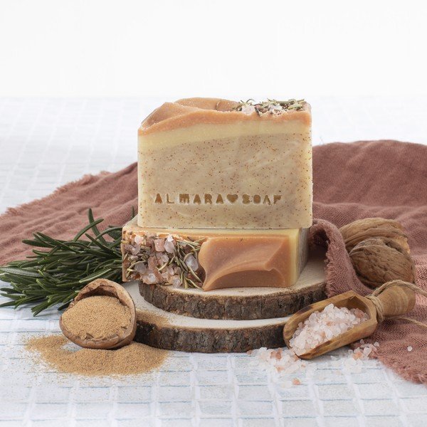 Ručne vyrobené mydlo Almara Peeling Wallnut-image-1