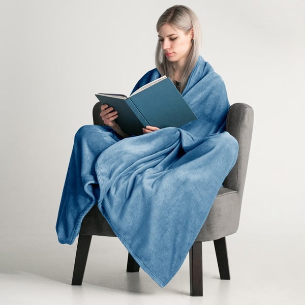 Tmavomodrá deka z mikrovlákna DecoKing Mic, 160 x 210 cm-image-1