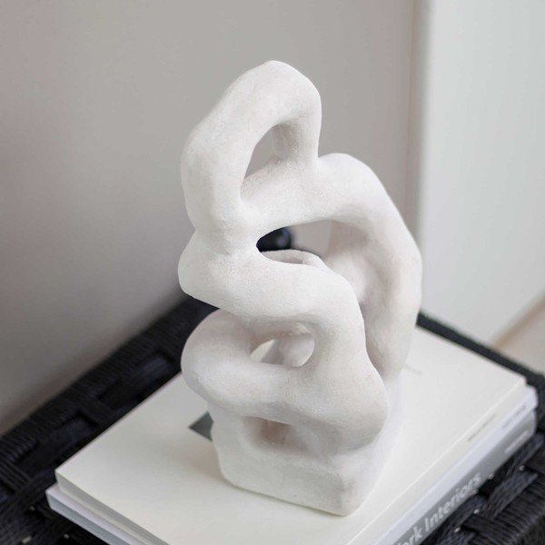 Soška z polyresínu (výška  32 cm) Sculpture – Mette Ditmer Denmark-image-1