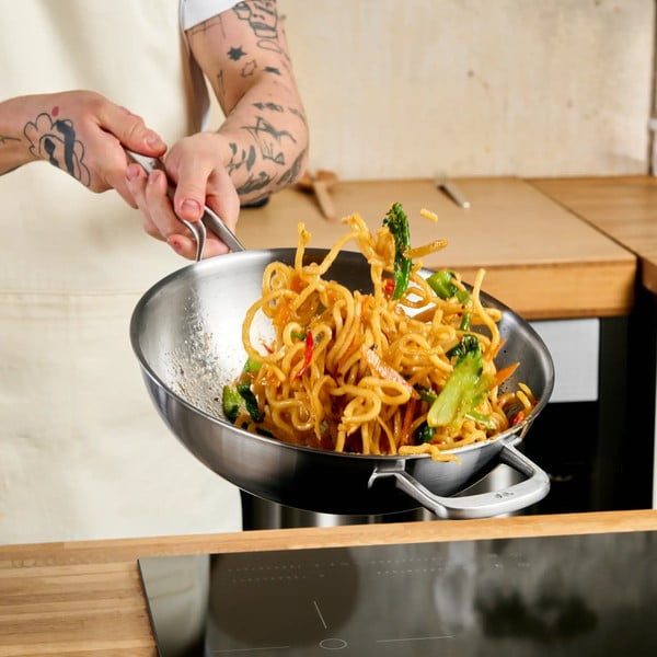 Wok antikoro panvica s pokrievkou ø 30 cm Lucca 3.0 – FABINI-image-1