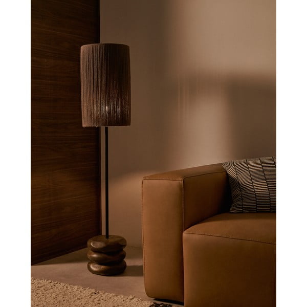 Stolová lampa v tmavoprírodnej farbe z masívu akácie (výška 147 cm) Kor – Kave Home-image-1