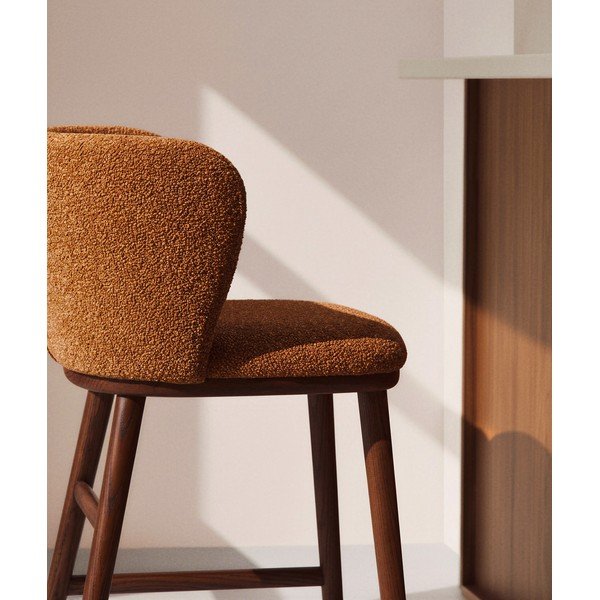 Čalúnená barová stolička v terakotovej farbe (výška sedadla 65 cm) Ciselia – Kave Home-image-2