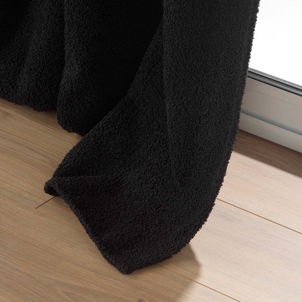 Čierny záves z materiálu buklé 140x240 cm Wooly – douceur d'intérieur-image-4