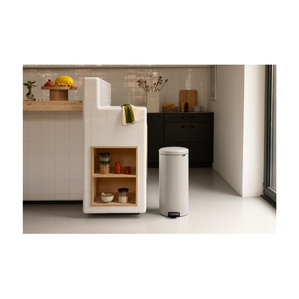 Svetlosivý pedálový oceľový odpadkový kôš 30 l NewIcon – Brabantia-image-1