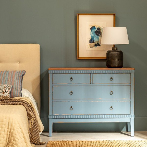 Modrá nízka komoda z jedľového dreva 115x90 cm Shabby – Ixia-image-1