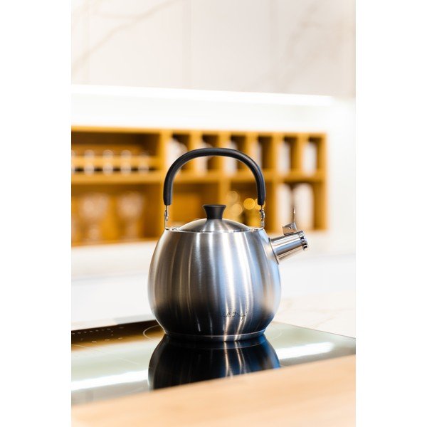 Strieborná antikoro kanvica s piestom Vialli Design Bolla, 2,5 l-image-2