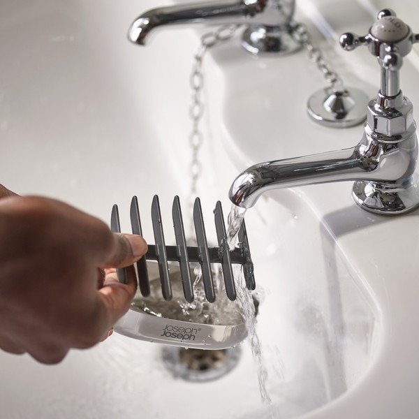 Nádobka na mydlo z nehrdzavejúcej ocele v lesklej striebornej farbe EasyStore Luxe – Joseph Joseph-image-3